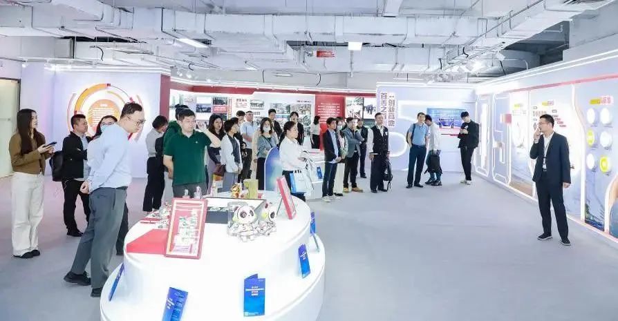 系列活動(dòng)丨“向新而行”首進(jìn)西城，金融科技場(chǎng)景需求與新技術(shù)新產(chǎn)品“相見(jiàn)恨晚”